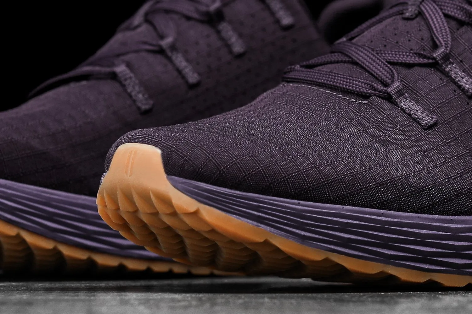 PLUM RIPSTOP RUNNER (WOMEN'S)