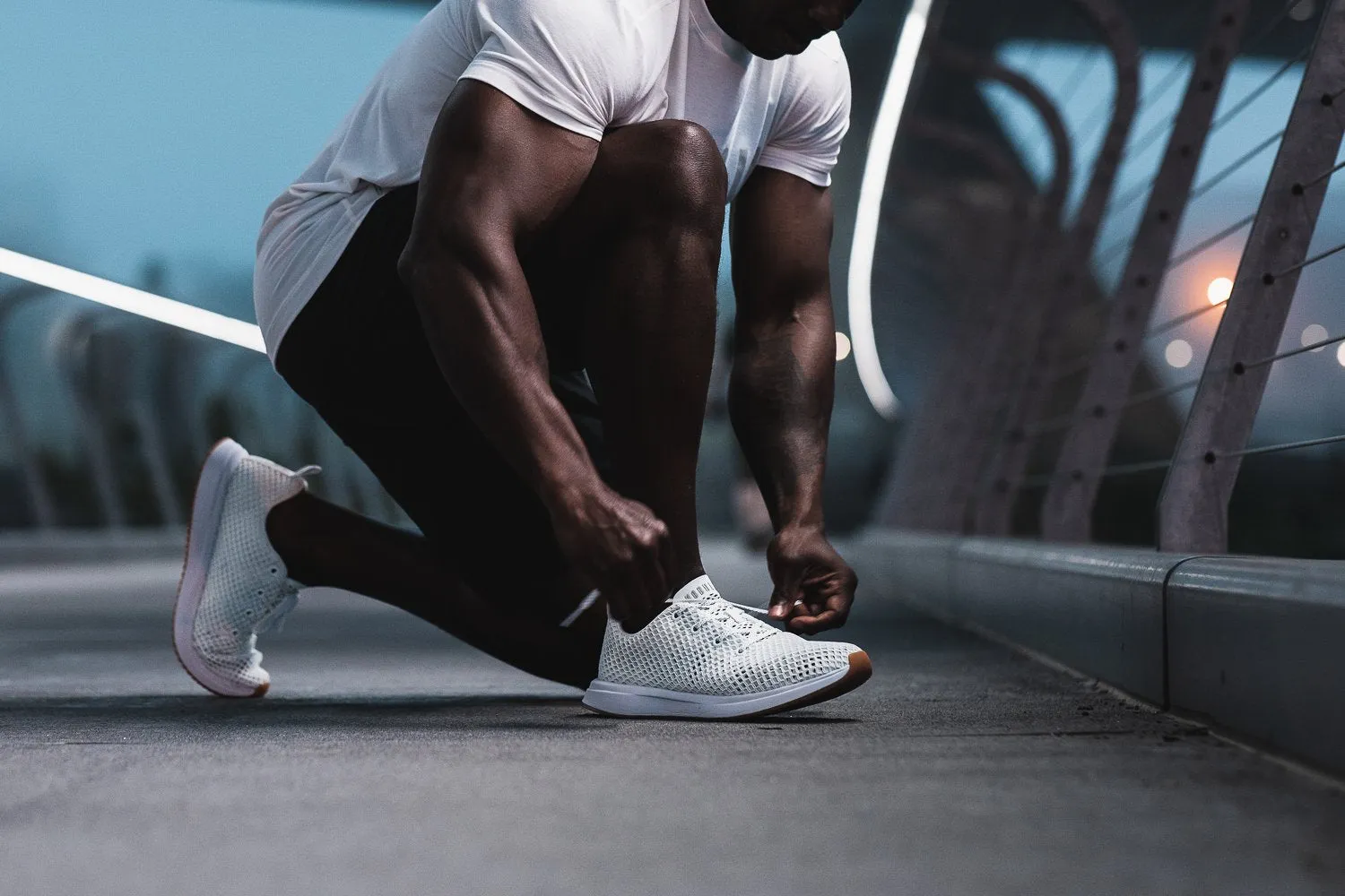 WHITE MESH RUNNER (MEN'S)